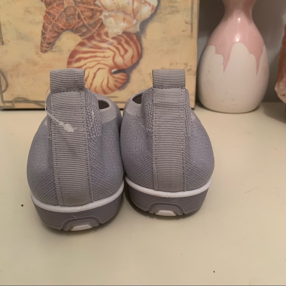 Lauren Taylor NWOT grey shoes size 36 (6) - Picture 5 of 7